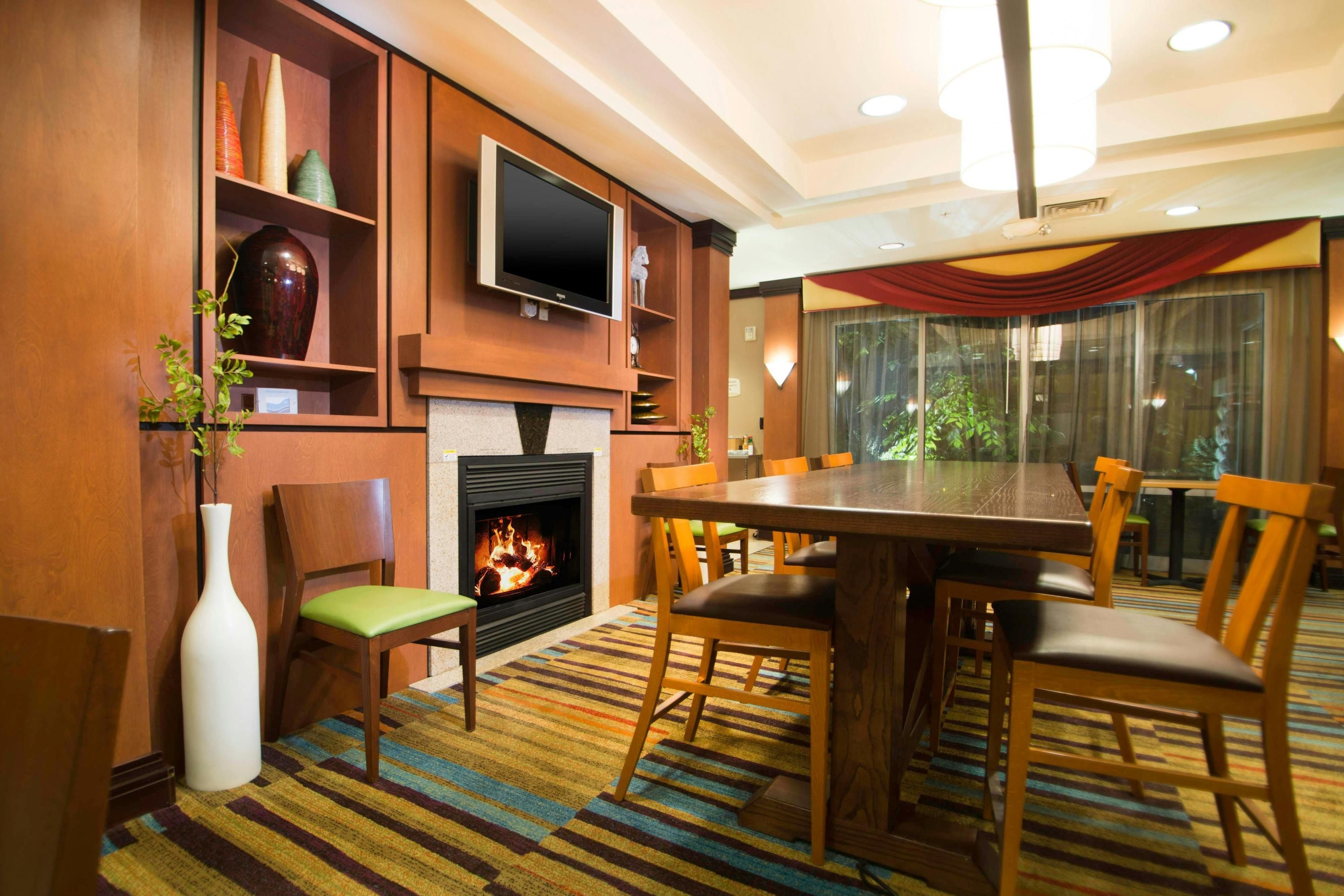 Dining room Photo