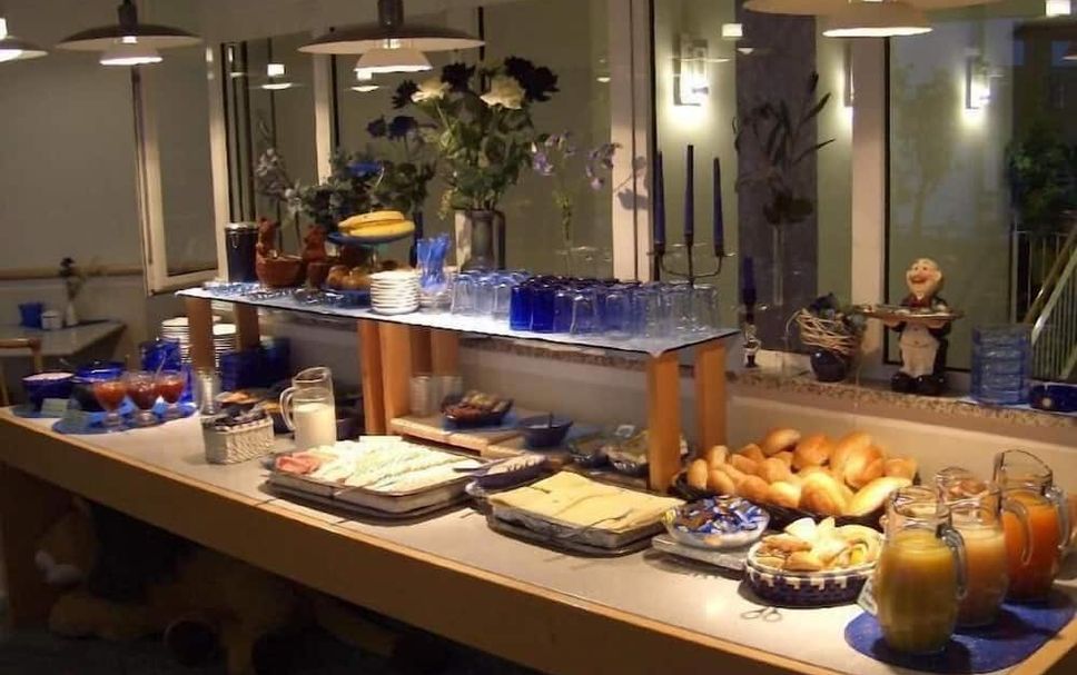 Buffet Photo