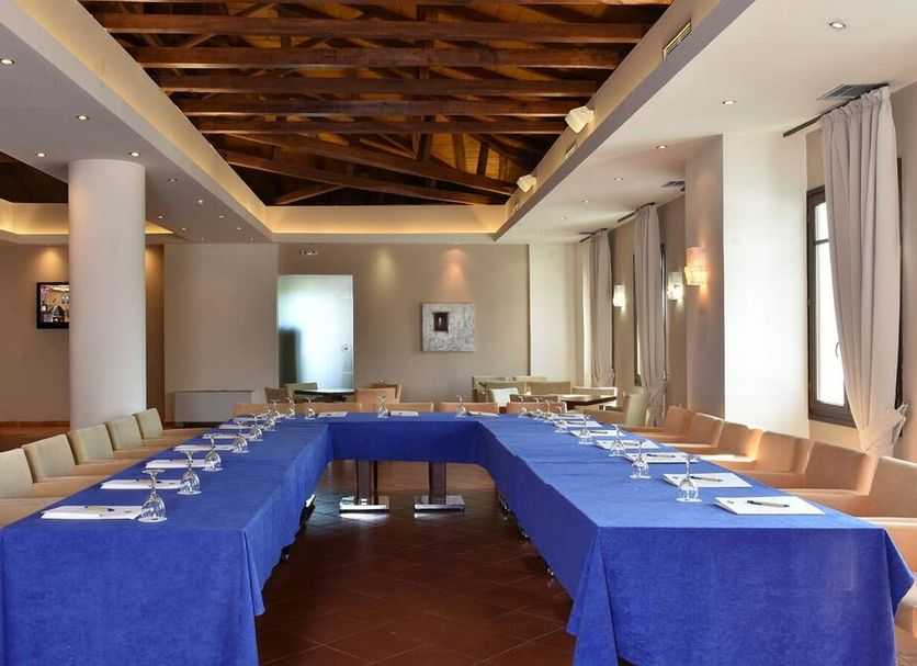 Conference room Photo