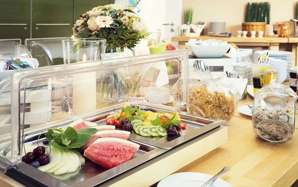 Buffet Photo