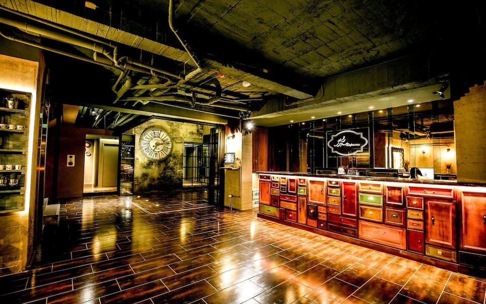 Bar Photo