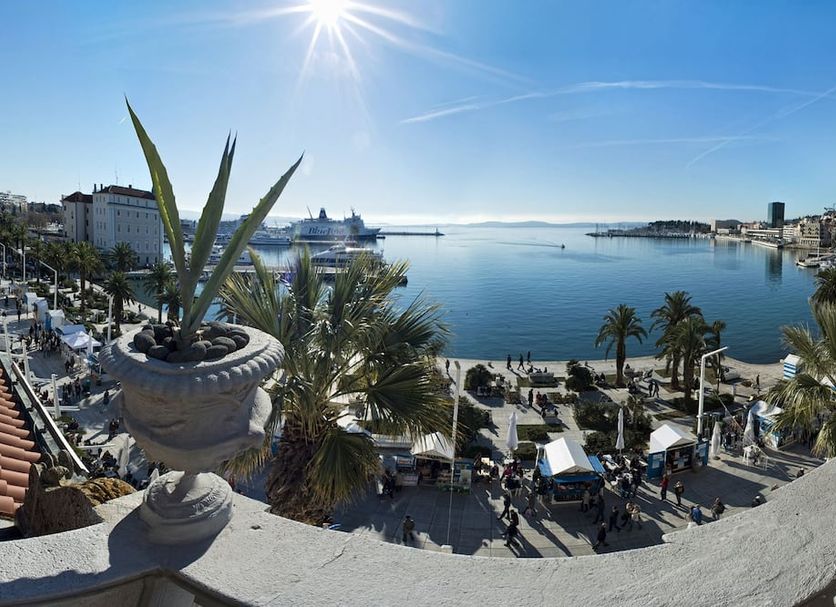 Balcony Photo