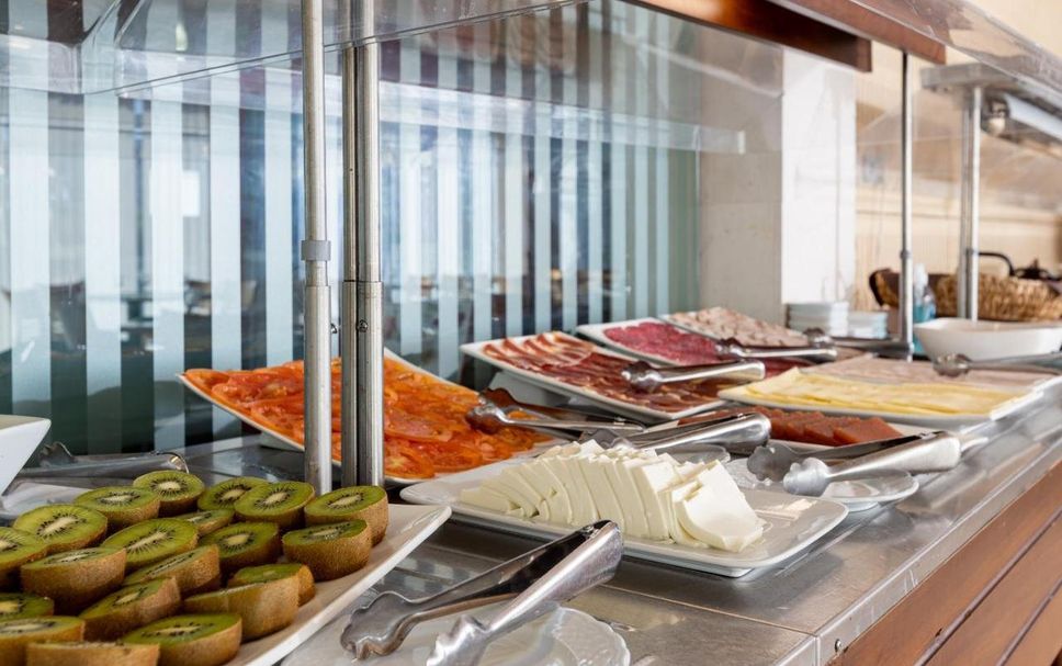 Buffet Photo