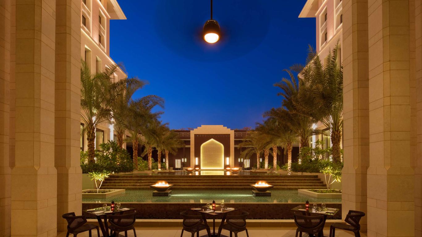 Radisson Collection Muscat, Hormuz Grand