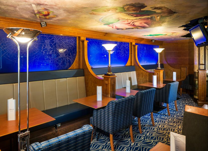 Restaurant Photo