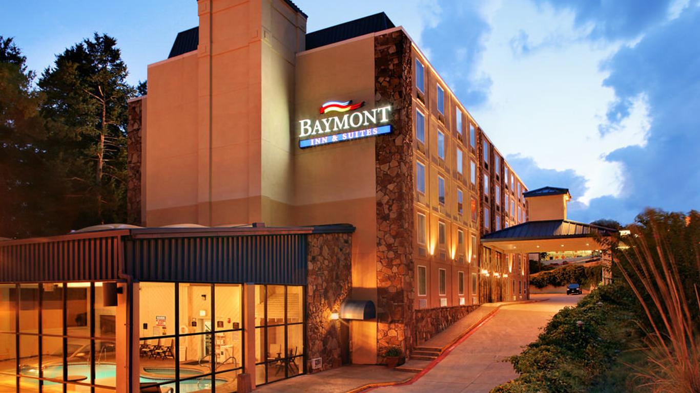 Baymont Inn and Suites Branson - On the Strip