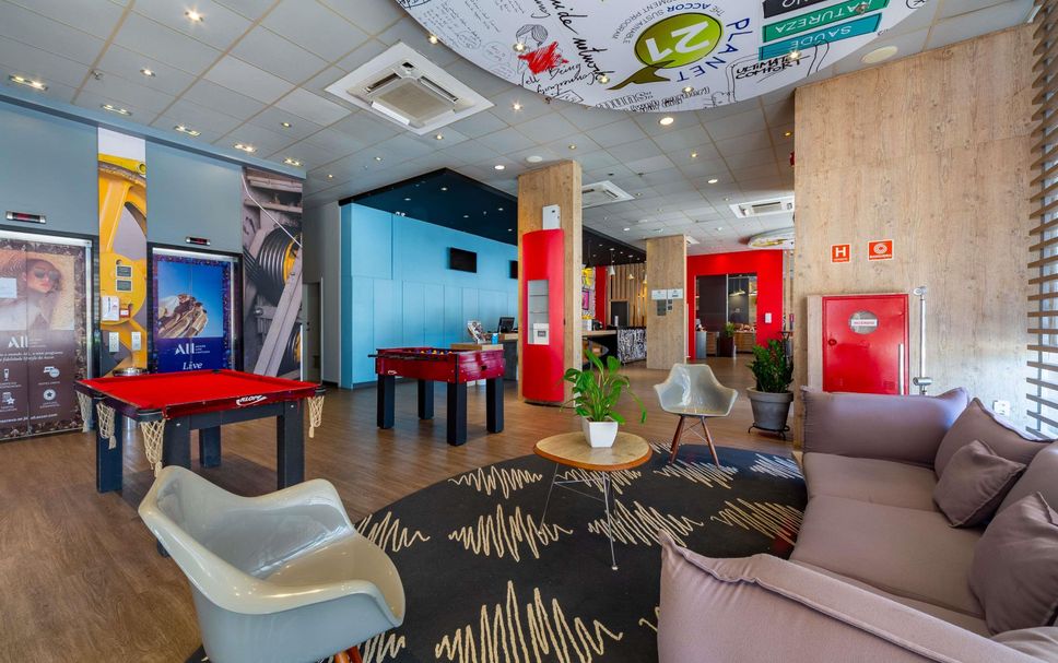 Lounge Photo