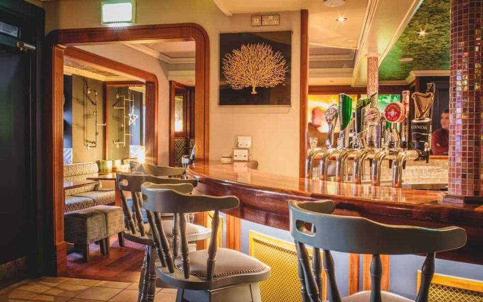 Bar Photo