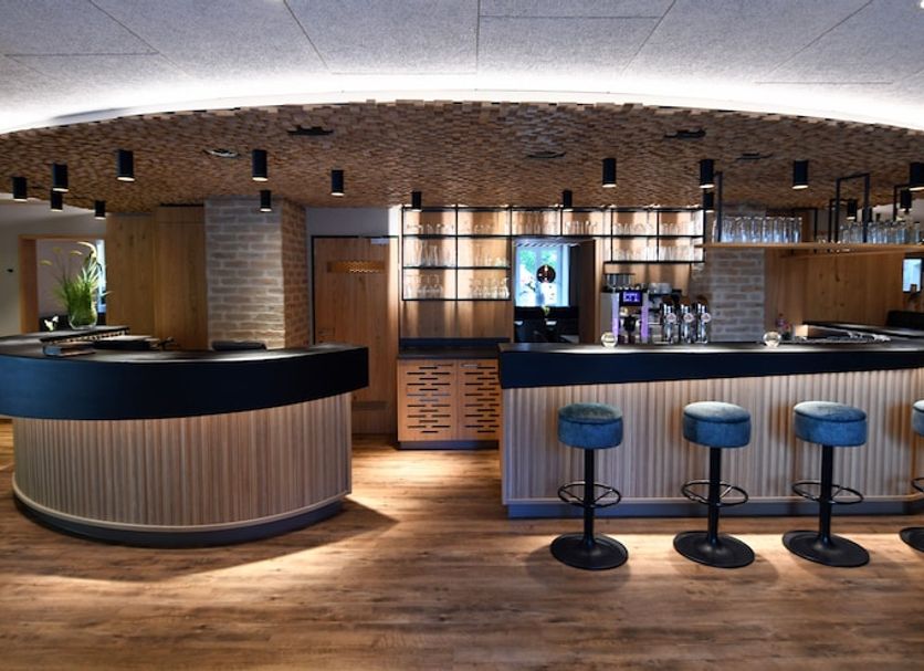 Bar Photo