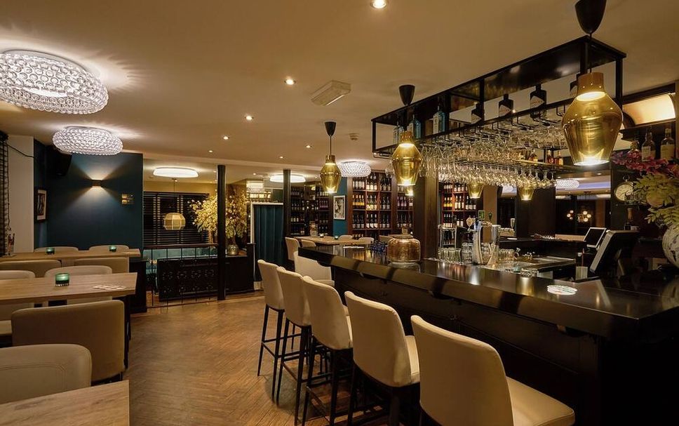Bar Photo