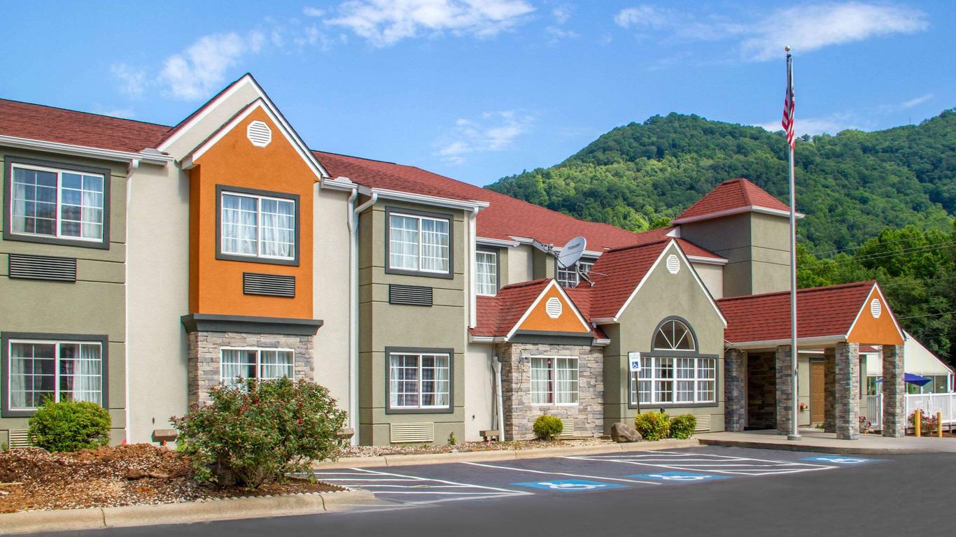 Quality Inn and Suites Maggie Valley - Cherokee Area