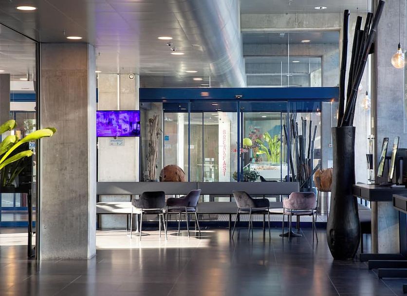 Lobby Photo