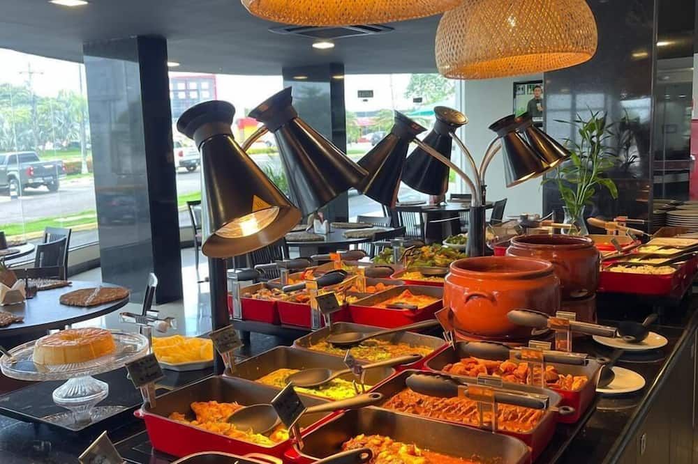 Buffet Photo