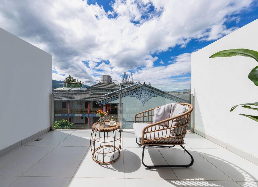 Balcony Photo