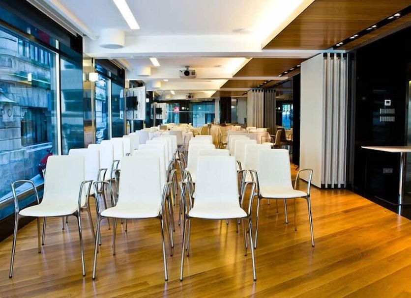Conference room Photo