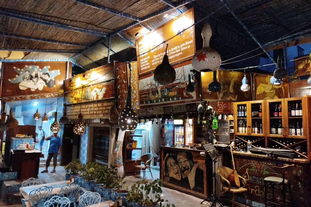 Bar