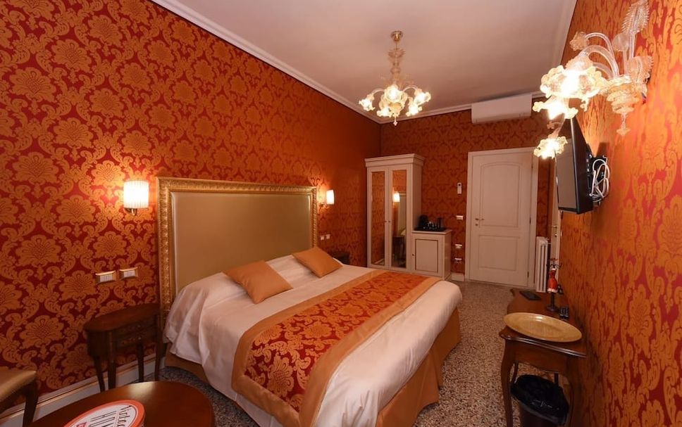 Bedroom Photo