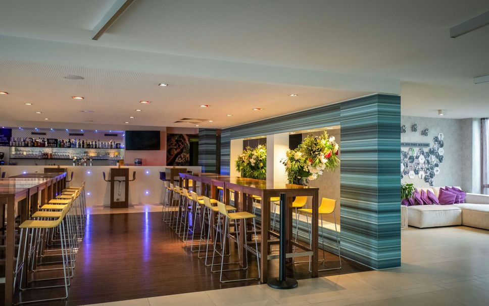 Bar Photo