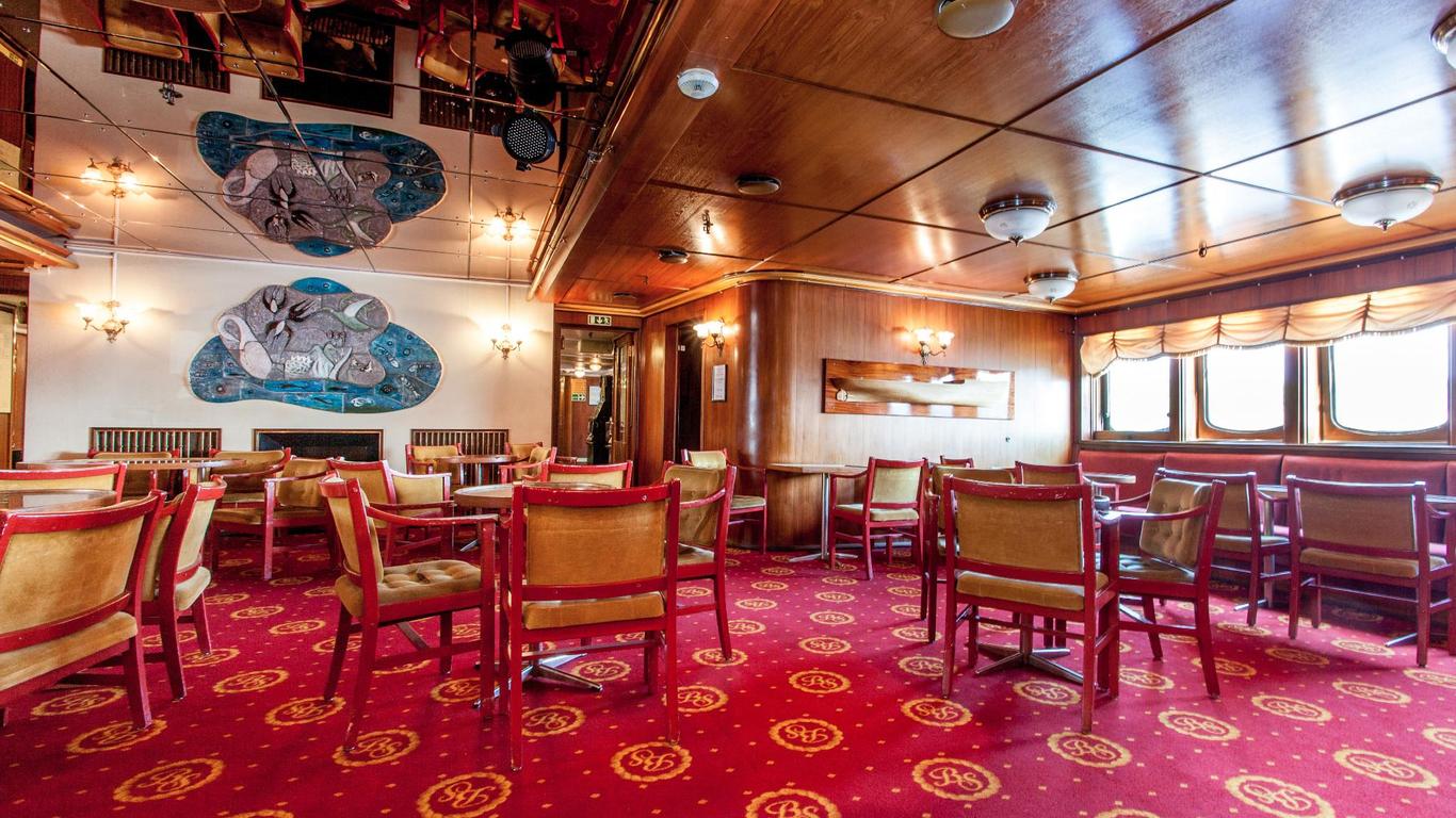 M/S Birger Jarl - Hotel & Hostel