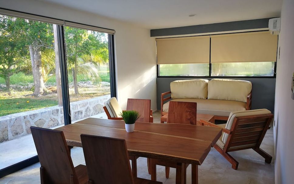 Dining room Photo