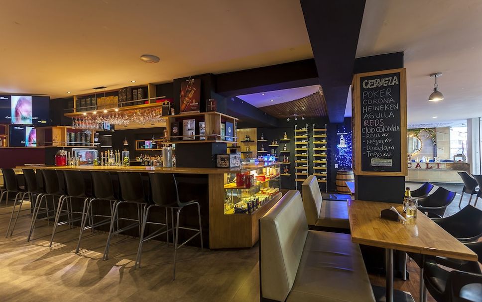 Bar Photo