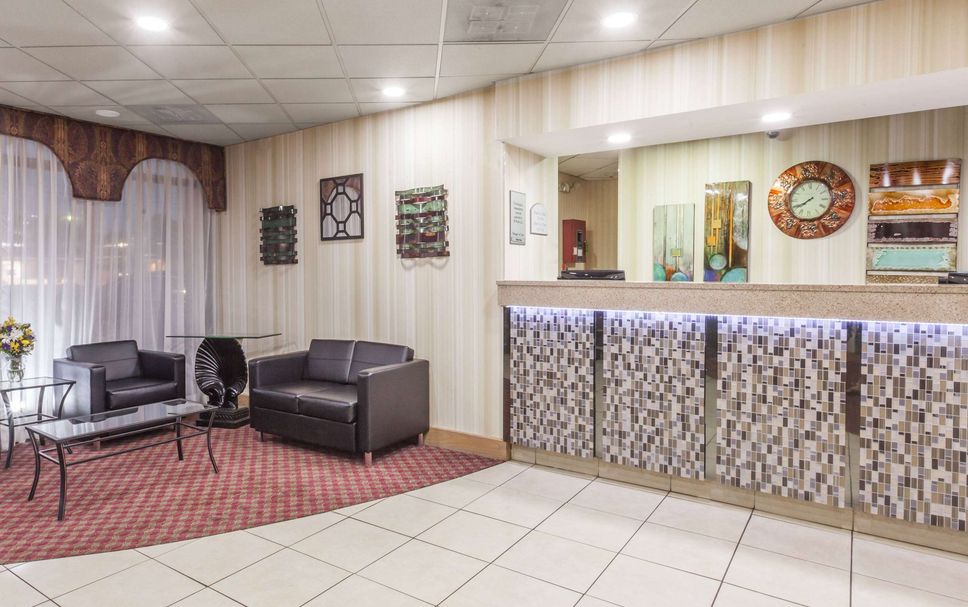 Front desk Photo