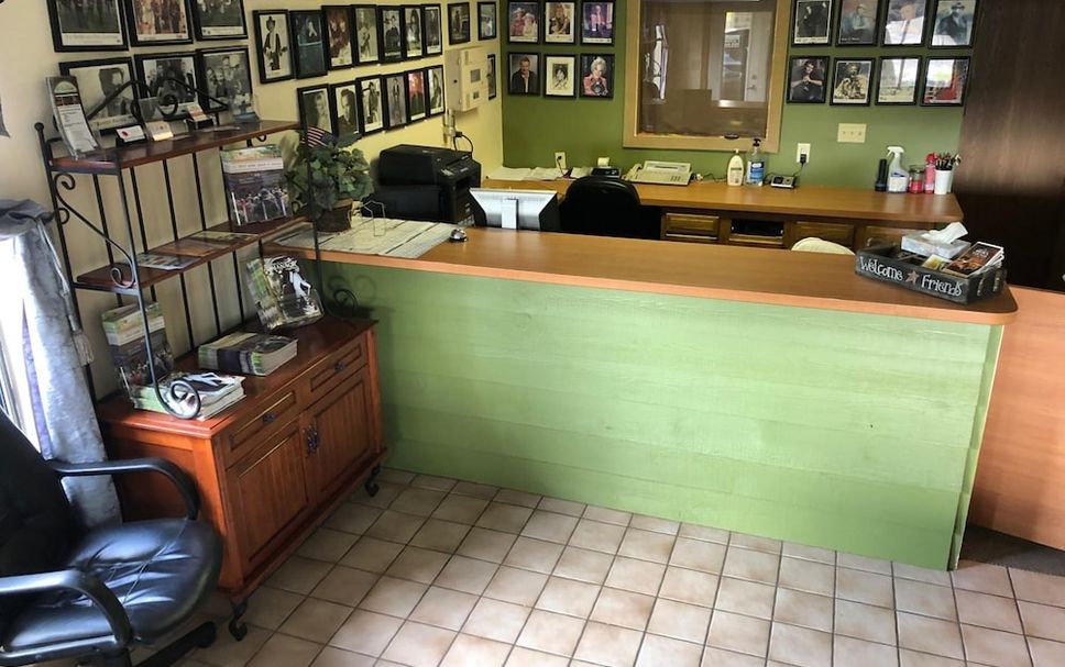 Front desk Photo