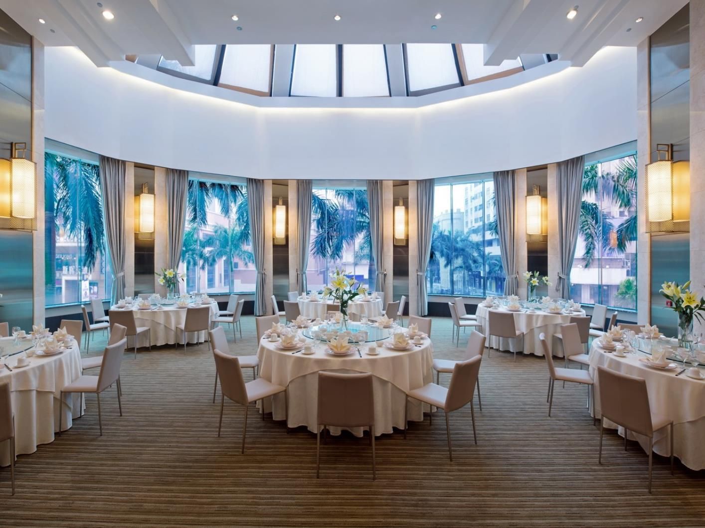 Banquet hall