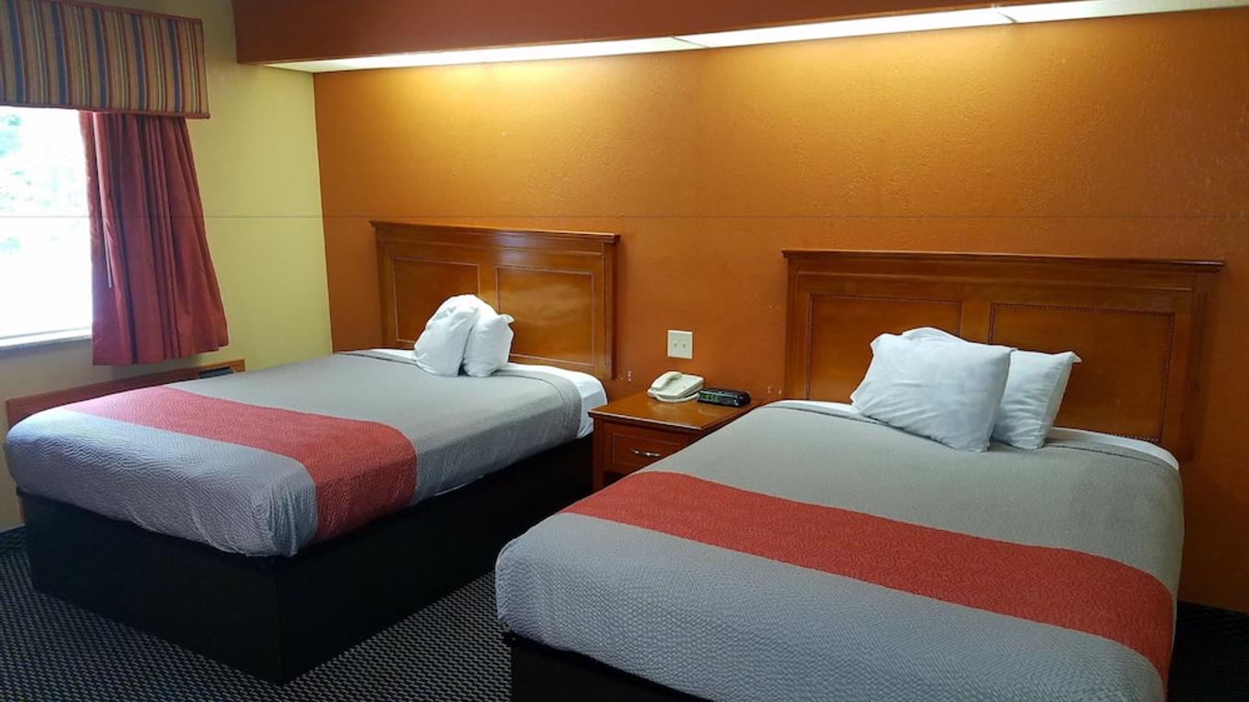 Holiday Terrace Motel