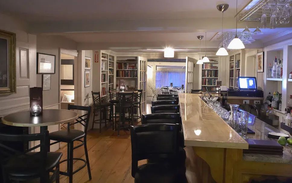 Bar Photo