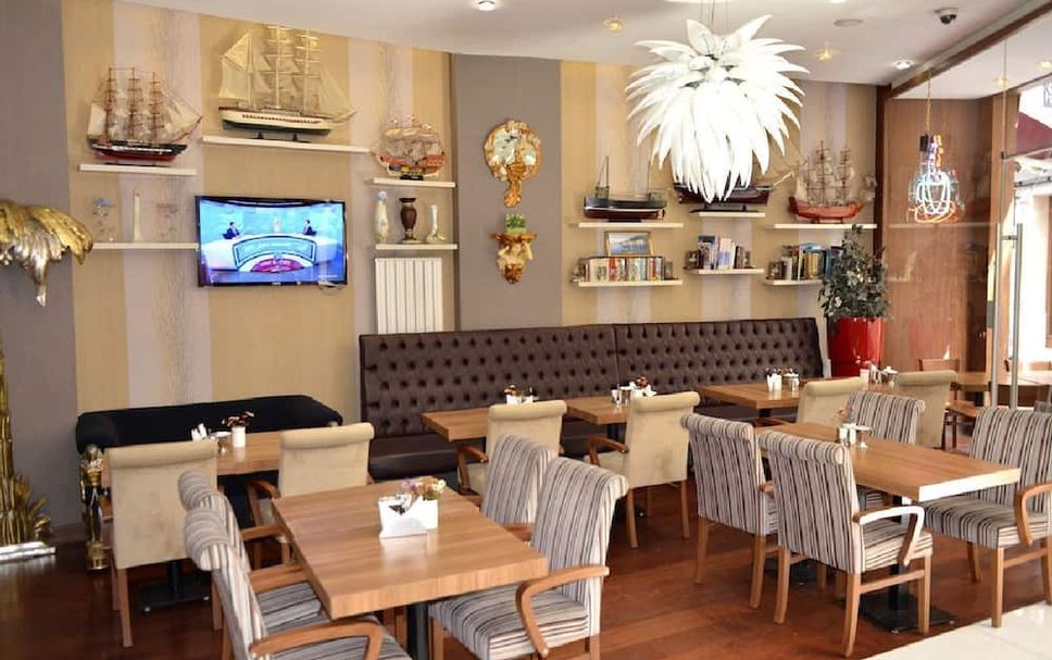 Restaurant Photo