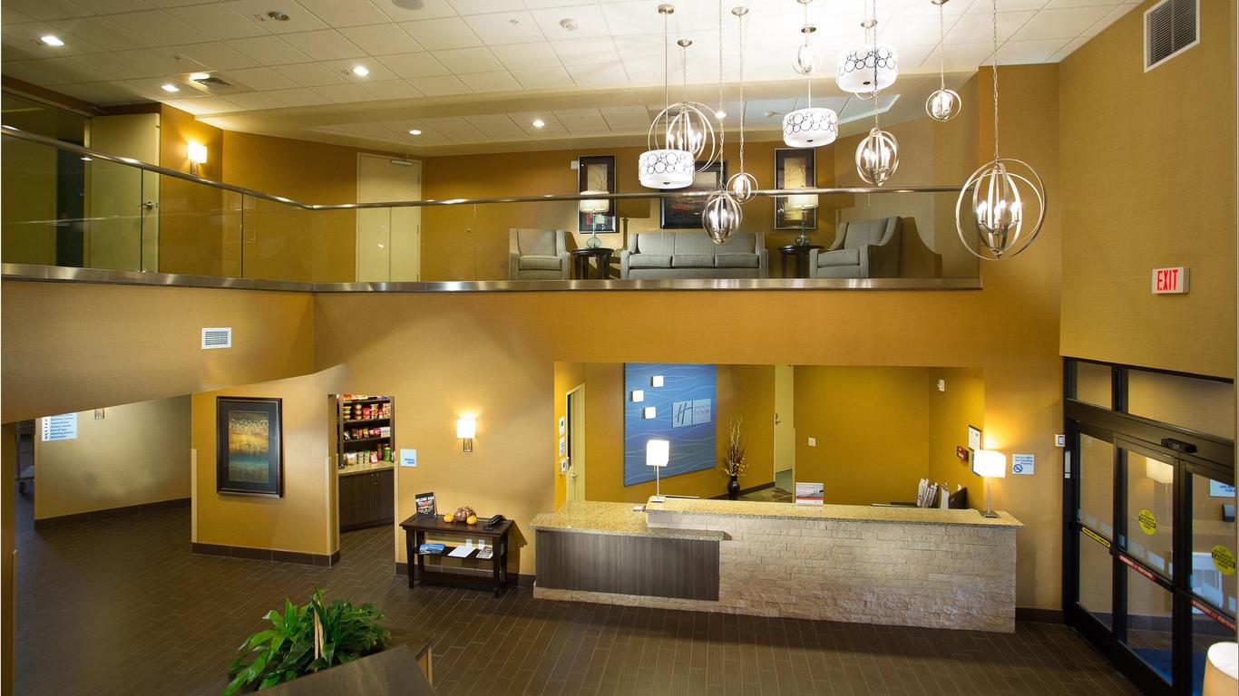 Holiday Inn Express & Suites Pocatello
