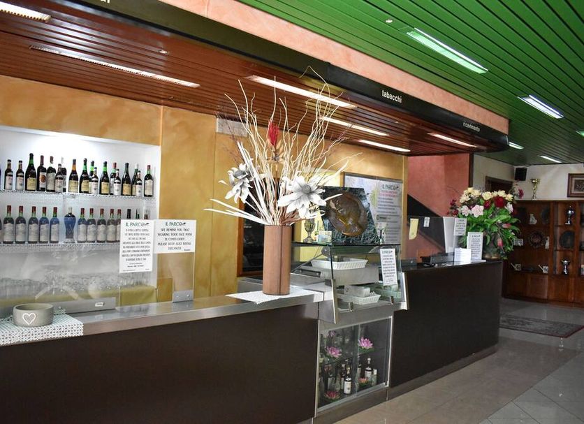 Bar Photo