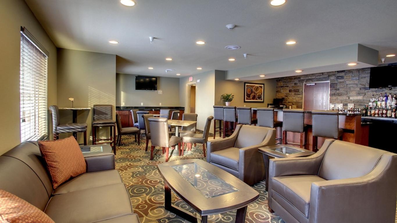 Cobblestone Inn and Suites - Rugby