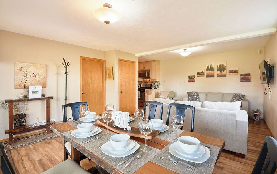 Dining room Photo