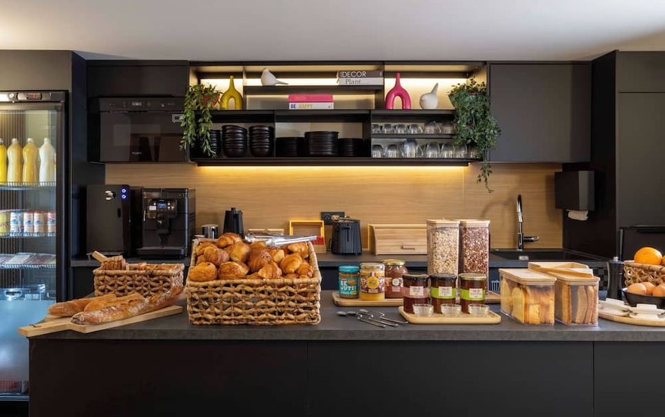 Buffet Photo