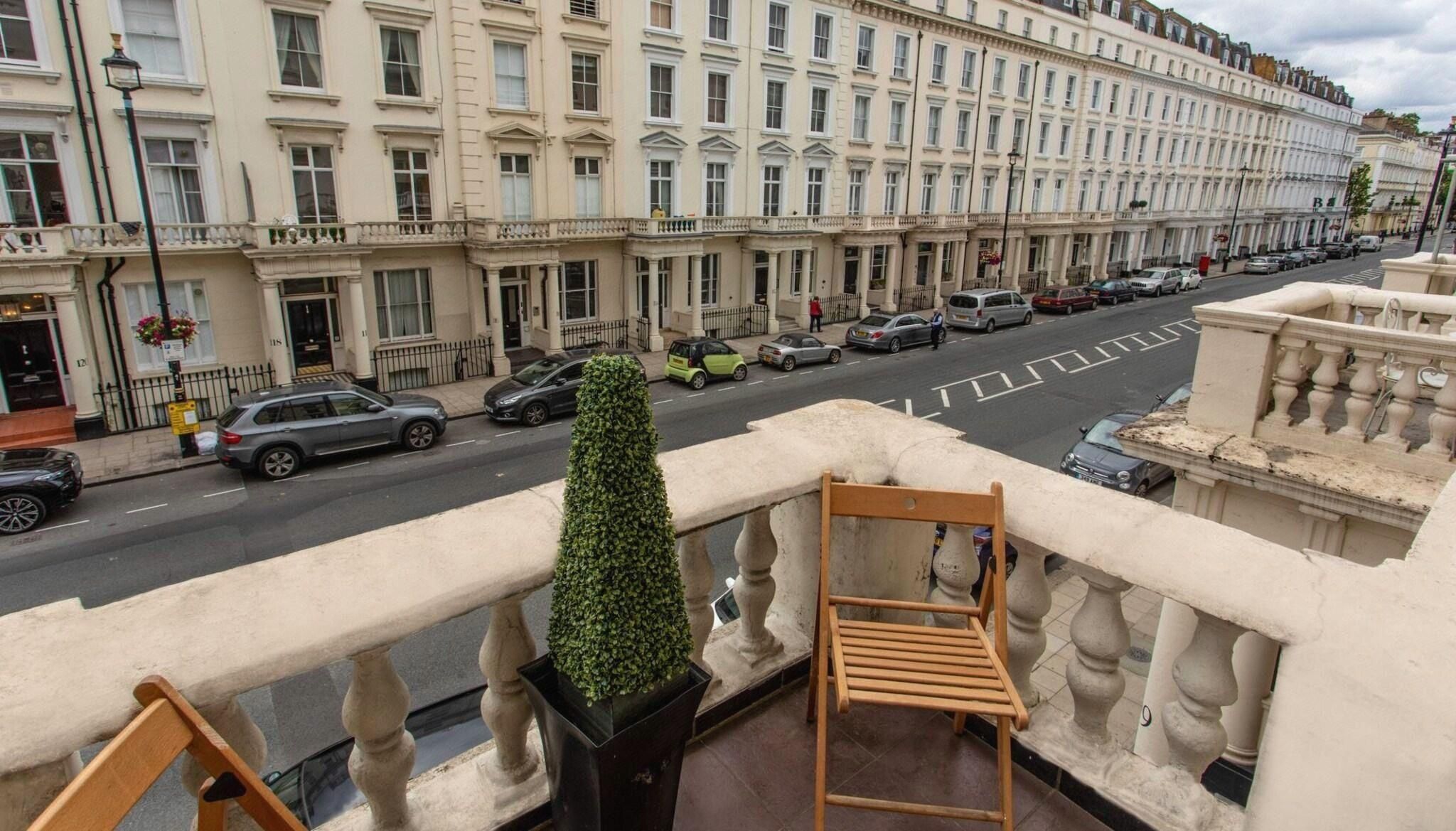 Balcony Photo