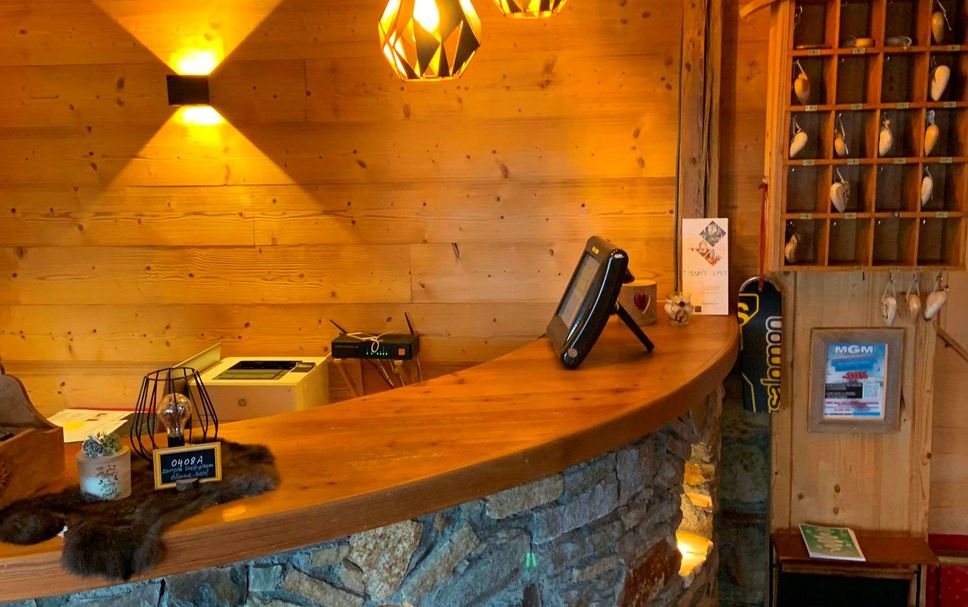 Front desk Photo