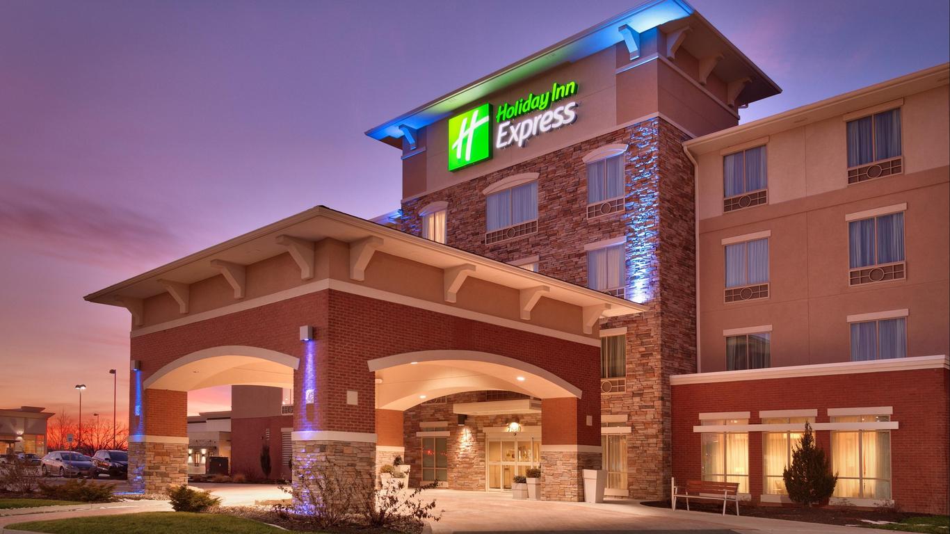 Holiday Inn Express & Suites Overland Park