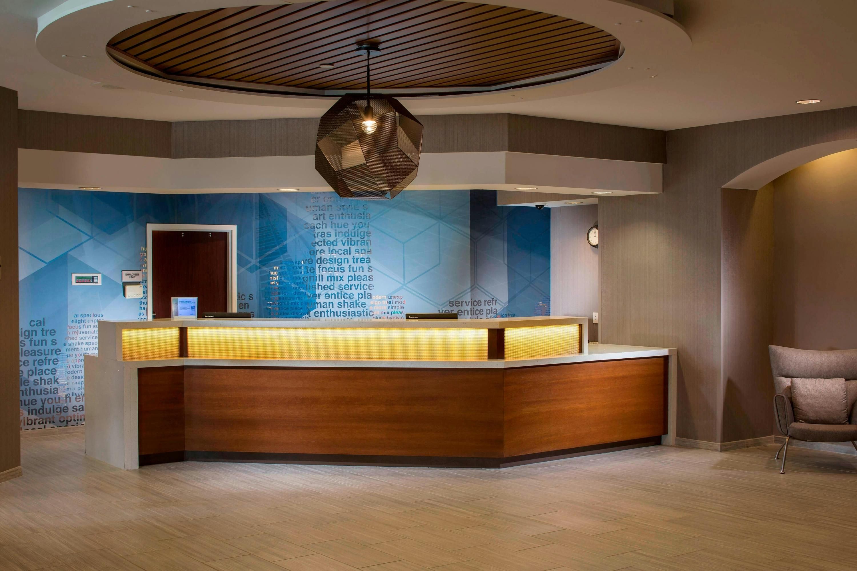 Front desk Photo