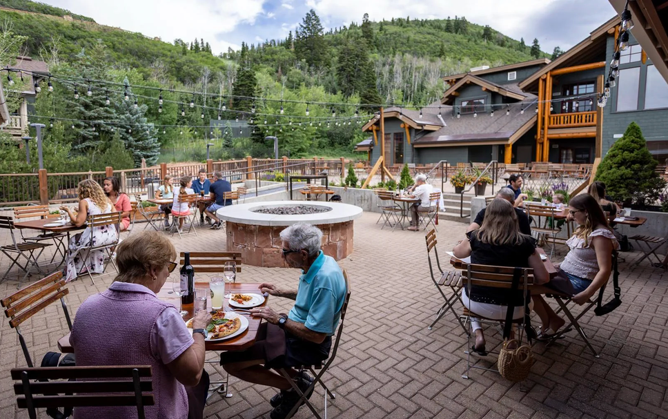 Restaurant Photo