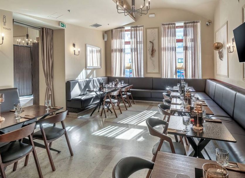 Restaurant Photo