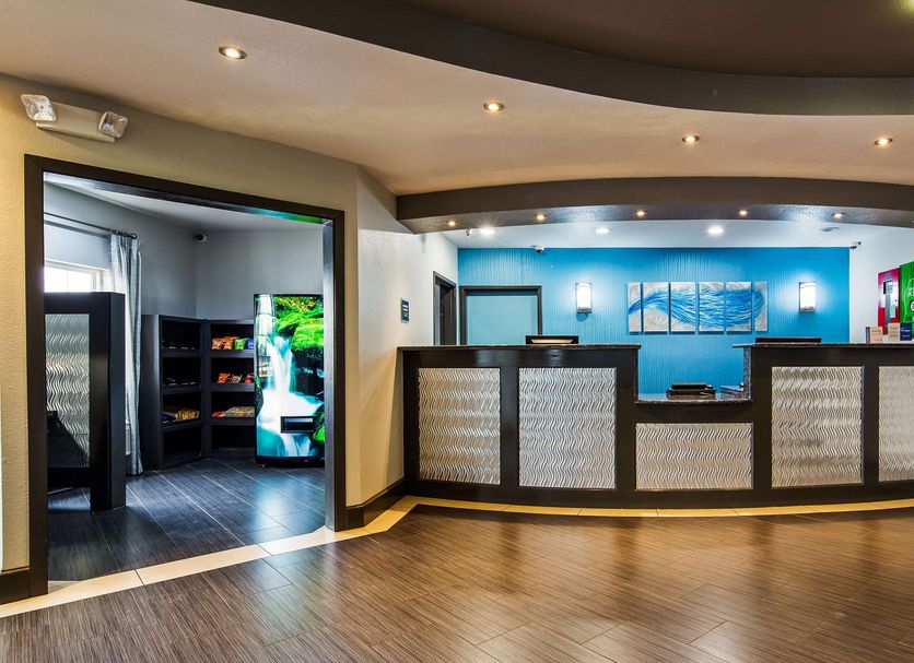 Front desk Photo