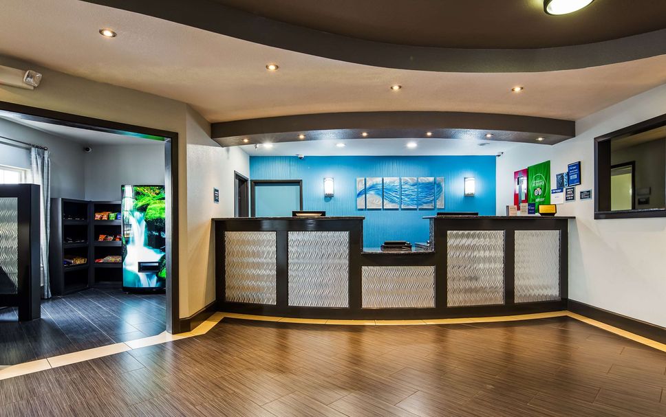 Front desk Photo