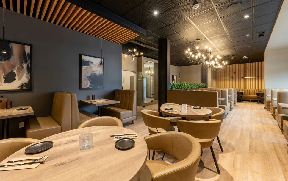 Restaurant Photo