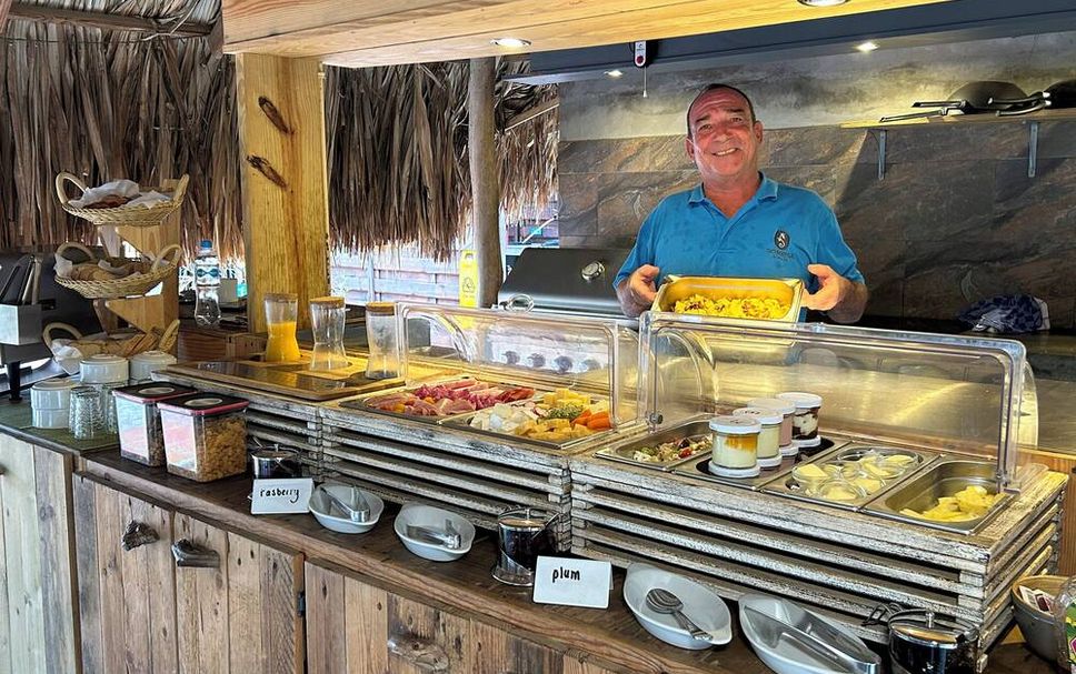 Buffet Photo