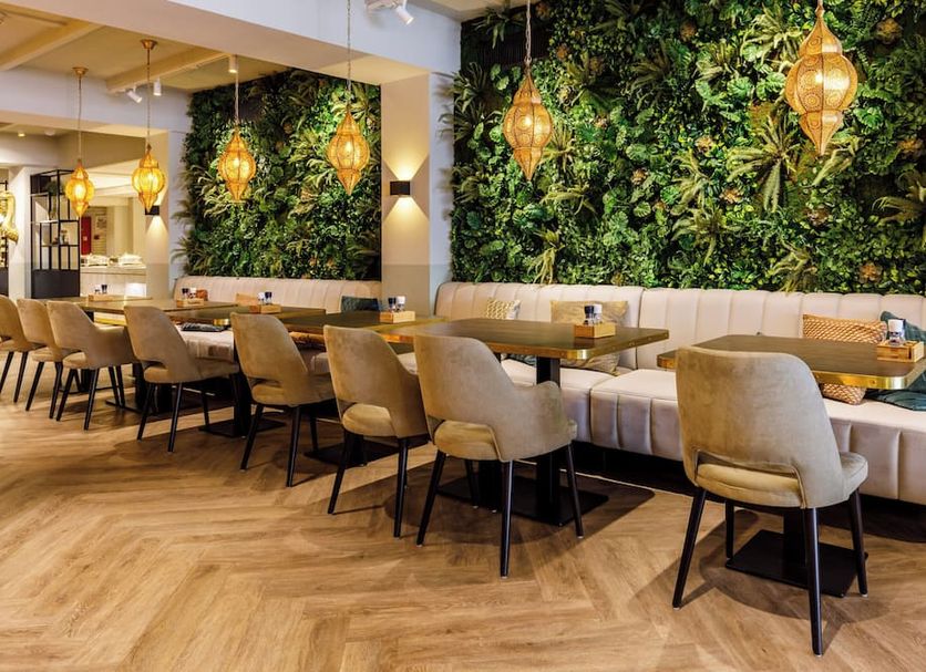 Restaurant Photo