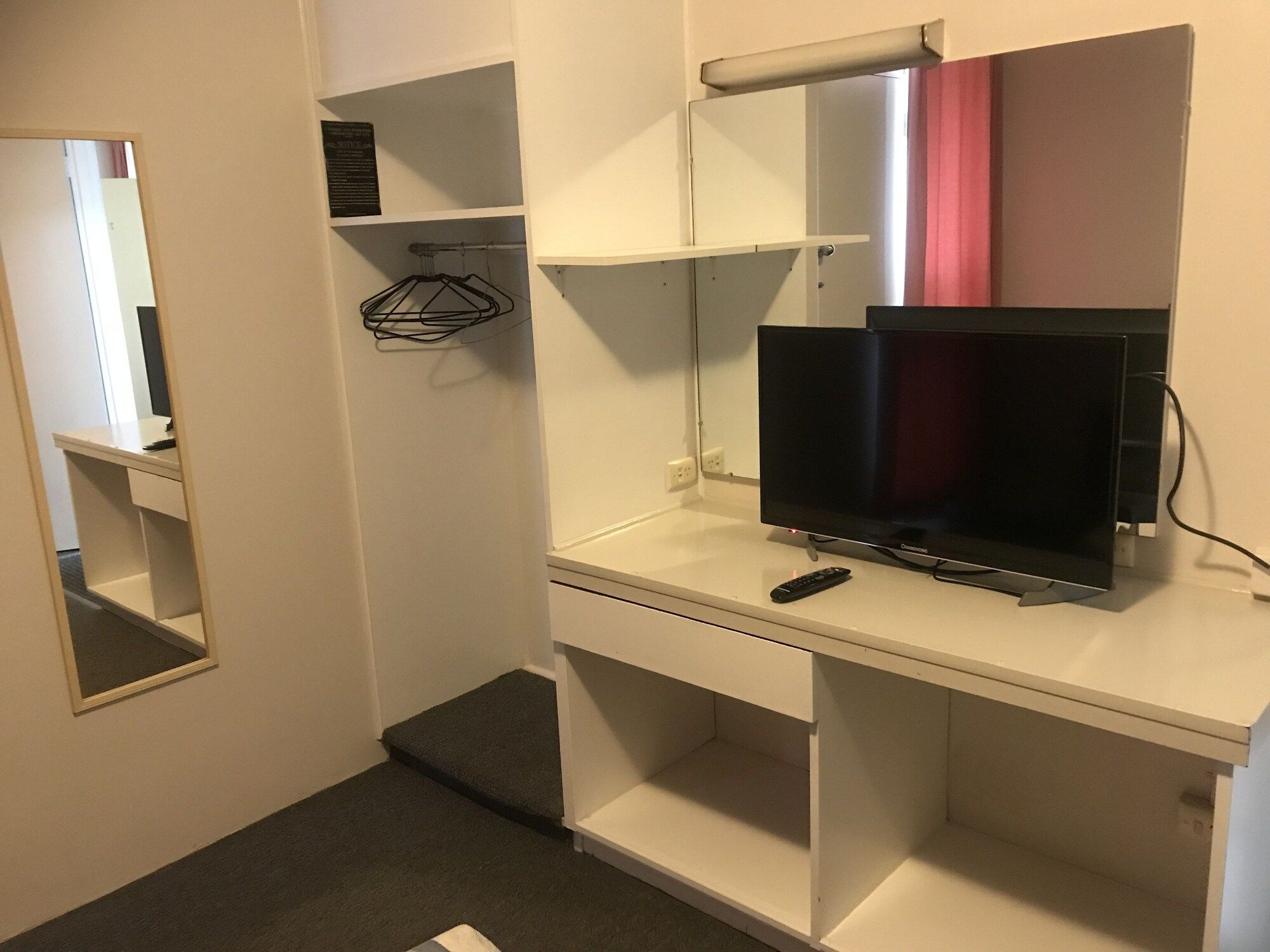 Room amenity