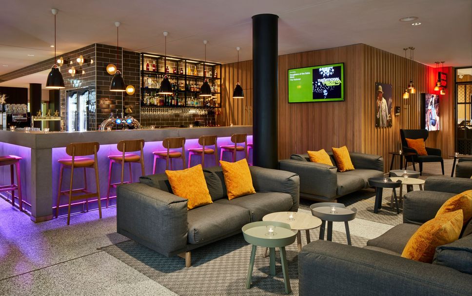 Bar Photo