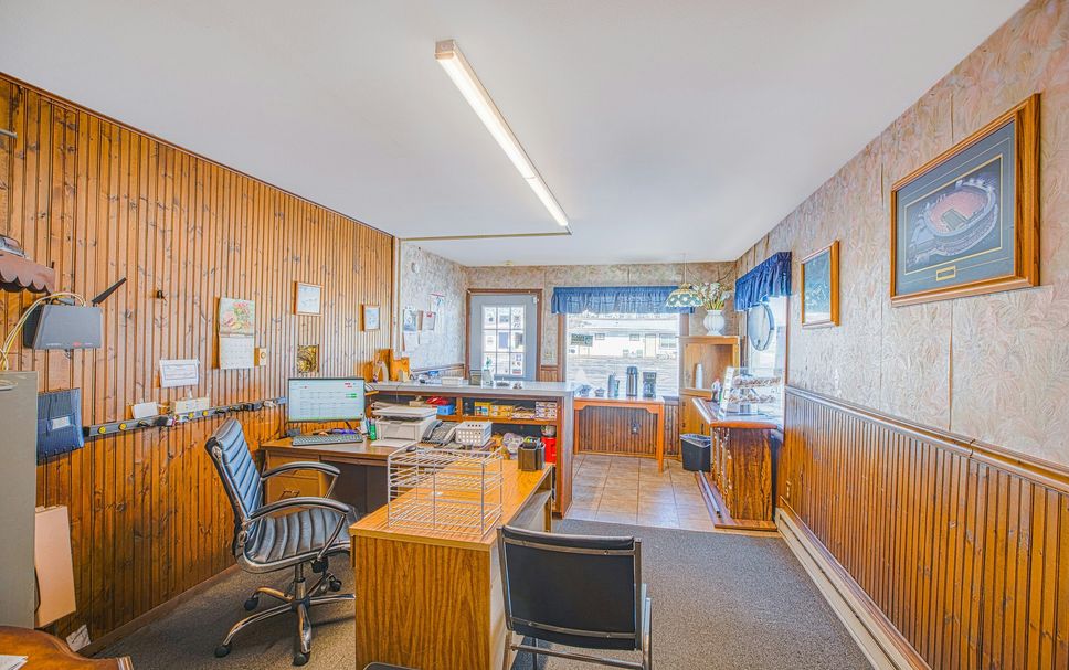 Front desk Photo